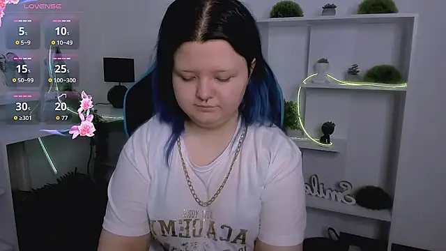 Lunaar  online show from April 4, 6:22 am