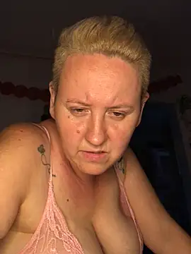 SofiaAmour online show from July 19, 6:33 pm