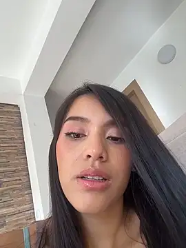 Mia-villalobos online show from March 28, 2:05 pm