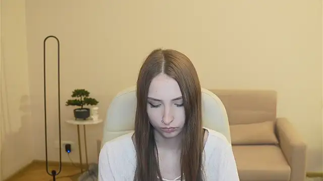 Snapshot of ArianeSole chatting on March 1, 1:24 pm ArianeSole online show from March 1, 1:24 pm