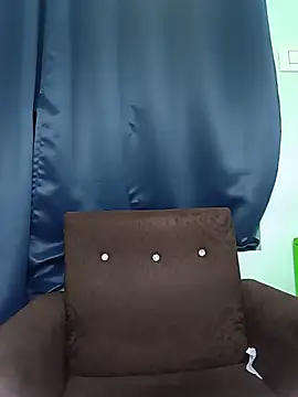 Snapshot of misti-boudii chatting on June 6, 2:33 pm misti-boudii online show from June 6, 2:33 pm