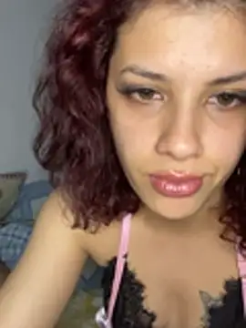 Snapshot of MommySexxy23 chatting on April 23, 5:48 pm MommySexxy23 online show from April 23, 5:48 pm