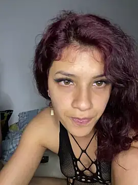 Snapshot of MommySexxy23 chatting on May 19, 6:03 pm MommySexxy23 online show from May 19, 6:03 pm
