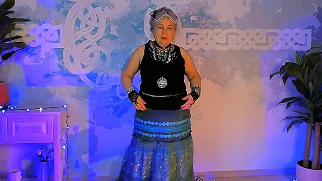 Snapshot of LilaMaharani chatting on May 1, 1:48 pm LilaMaharani online show from May 1, 1:48 pm