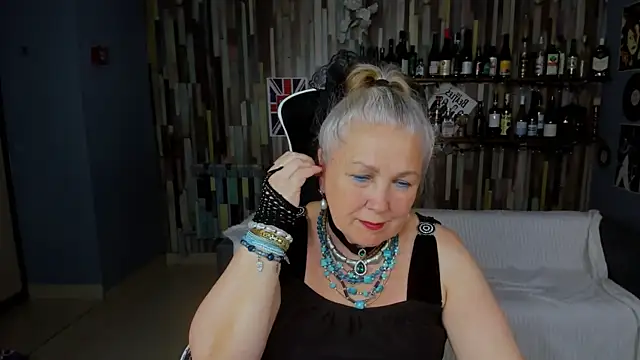 Snapshot of LilaMaharani chatting on May 20, 12:55 pm LilaMaharani online show from May 20, 12:55 pm