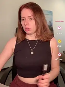Snapshot of VelvetChloe chatting on April 24, 1:02 pm VelvetChloe online show from April 24, 1:02 pm