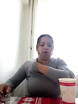 roxana e43 online show from May 6, 4:41 am