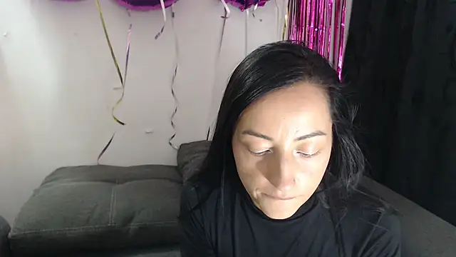 Snapshot of Meeegan_lov chatting on July 26, 4:31 am Meeegan lov online show from July 26, 4:31 am