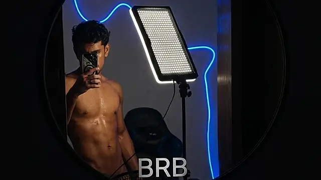 jossi12345j online show from March 25, 1:17 pm