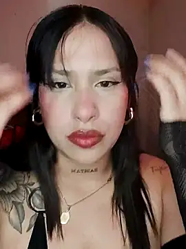 Snapshot of luna_heat chatting on March 1, 9:17 pm luna heat online show from March 1, 9:17 pm