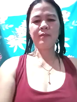 Snapshot of sweet_lyn2025 chatting on April 9, 1:38 am sweet lyn2025 online show from April 9, 1:38 am