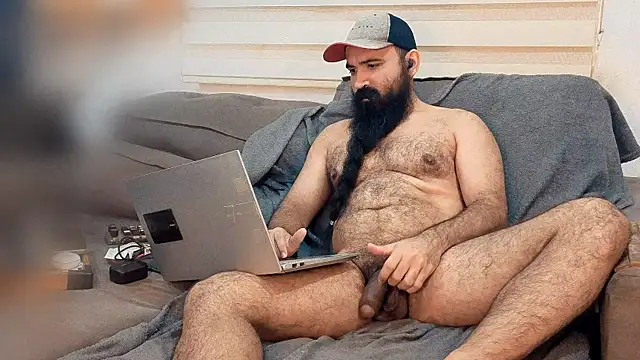 Snapshot of Barba_Negra_Fumador chatting on May 8, 9:53 pm Barba Negra Fumador online show from May 8, 9:53 pm