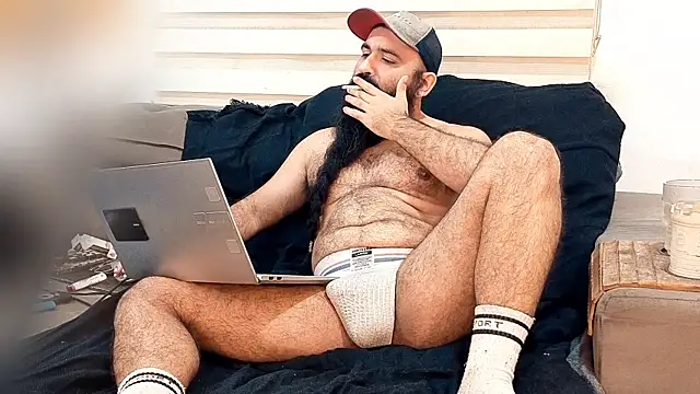 Snapshot of Barba_Negra_Fumador chatting on July 5, 12:06 am Barba Negra Fumador online show from July 5, 12:06 am