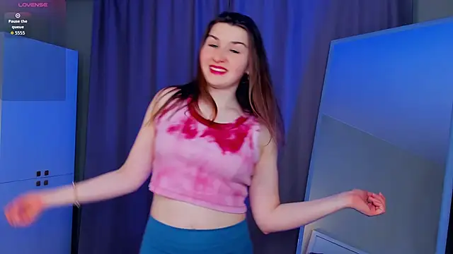 SueWolvin online show from March 12, 5:08 pm