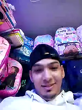 Snapshot of negroblacj chatting on March 1, 10:23 pm negroblacj online show from March 1, 10:23 pm