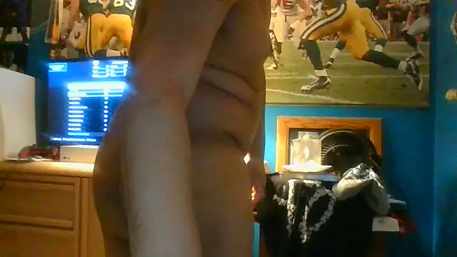 Snapshot of aloking2004 chatting on March 23, 1:42 am aloking2004 online show from March 23, 1:42 am