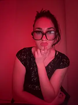 Claraaaaa06 online show from April 14, 7:09 pm