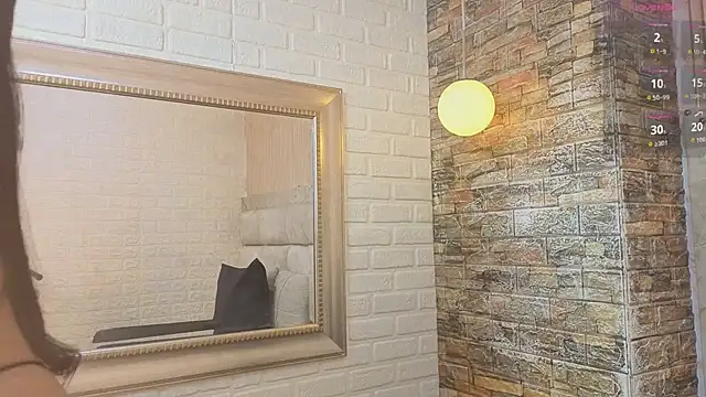 amarahanks11 online show from April 7, 4:24 am