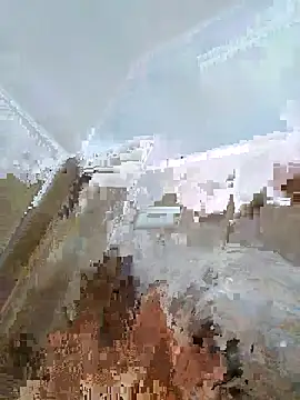 Snapshot of areee214 chatting on April 23, 5:37 pm areee214 online show from April 23, 5:37 pm