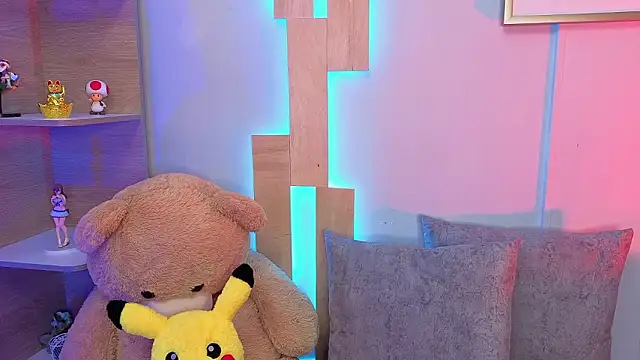 Taylor  0 online show from March 12, 1:06 pm