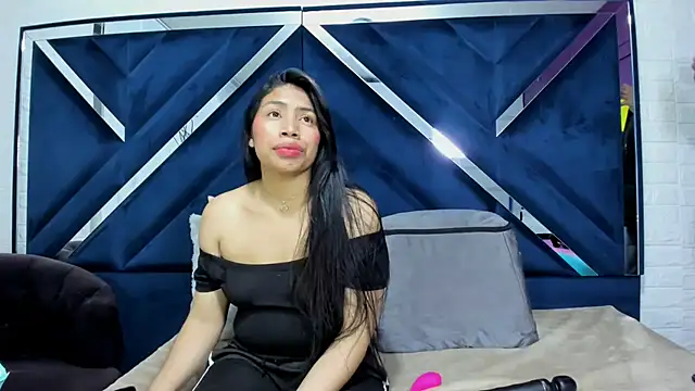 Snapshot of MelanyAndRizooos chatting on May 2, 2:49 am MelanyAndRizooos online show from May 2, 2:49 am
