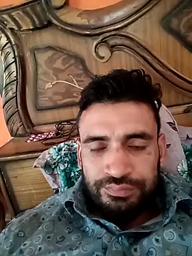 Snapshot of gauravsexy chatting on May 2, 10:09 am gauravsexy online show from May 2, 10:09 am