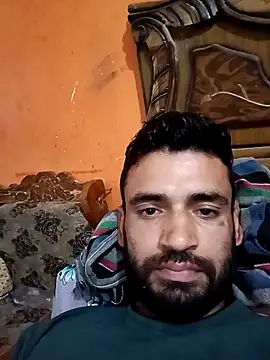 Snapshot of gauravsexy chatting on May 12, 12:19 am gauravsexy online show from May 12, 12:19 am