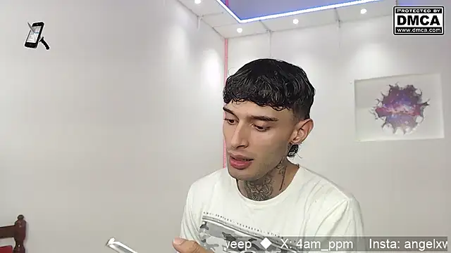 yourxcyberxangel online show from April 9, 10:59 pm