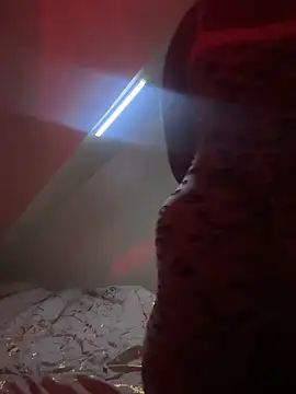 Snapshot of SinSinnai chatting on March 3, 7:03 am SinSinnai online show from March 3, 7:03 am