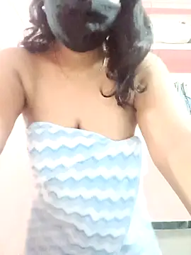 Snapshot of Miss-Dolly07 chatting on May 19, 1:11 am Miss-Dolly07 online show from May 19, 1:11 am