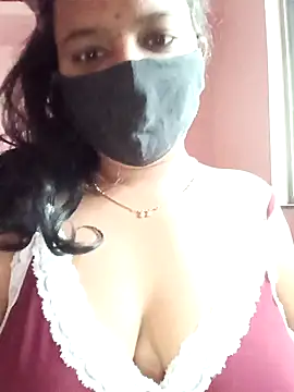 Snapshot of Miss-Dolly07 chatting on May 22, 2:19 am Miss-Dolly07 online show from May 22, 2:19 am