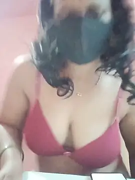 Snapshot of Miss-Dolly07 chatting on June 10, 1:32 pm Miss-Dolly07 online show from June 10, 1:32 pm