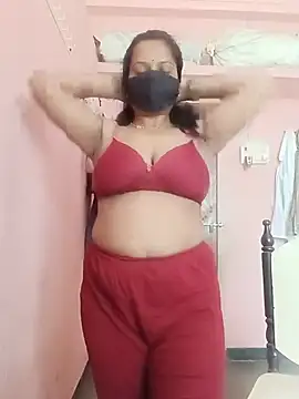 Snapshot of Miss-Dolly07 chatting on June 17, 7:44 am Miss-Dolly07 online show from June 17, 7:44 am