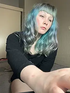 Snapshot of AlexaGudz chatting on May 16, 9:13 pm AlexaGudz online show from May 16, 9:13 pm