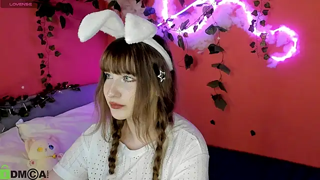 Snapshot of moonlight__67 chatting on April 15, 11:28 am moonlight 67 online show from April 15, 11:28 am