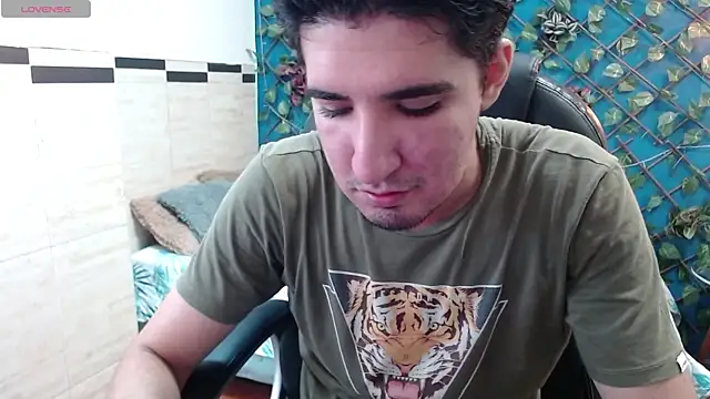 Roccoallegeri online show from April 13, 12:21 pm