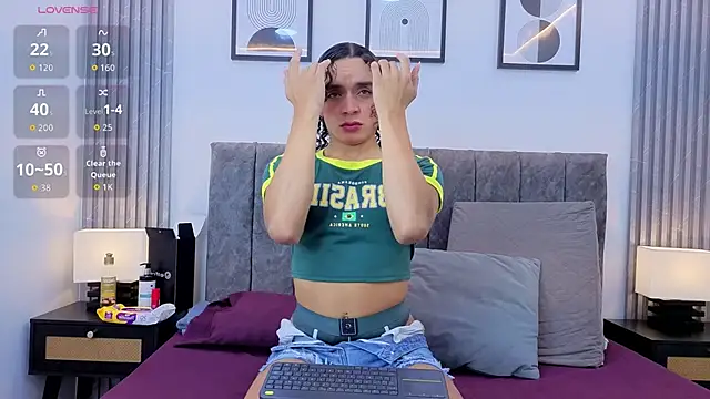 Silk Princee online show from March 12, 12:55 pm