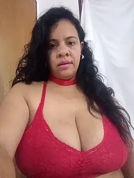 Snapshot of lapatronav2026 chatting on April 6, 6:25 am lapatronav2026 online show from April 6, 6:25 am