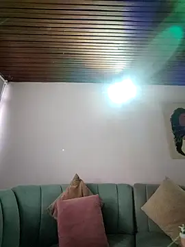 Im Luuu online show from April 14, 11:05 am