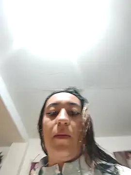 Im Luuu online show from April 18, 11:03 am