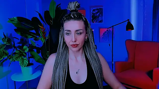 Snapshot of MonicaRiley chatting on May 17, 1:29 pm MonicaRiley online show from May 17, 1:29 pm