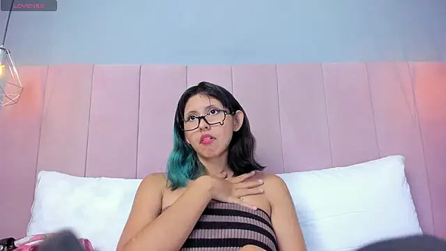 KleoLennox online show from April 16, 3:02 pm