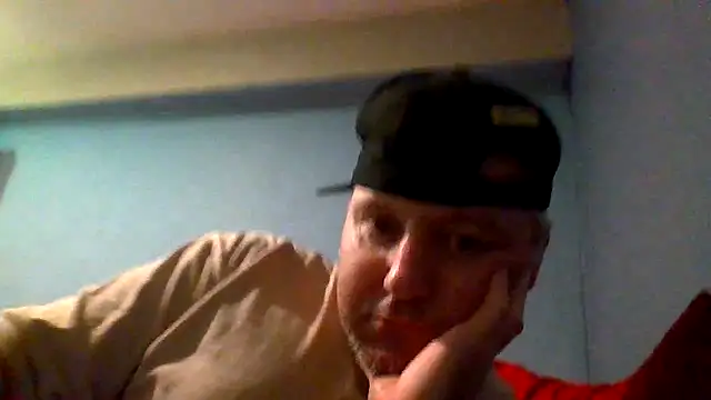 Snapshot of yoursextoy83 chatting on March 10, 12:54 pm yoursextoy83 online show from March 10, 12:54 pm