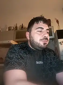 Snapshot of bear_skinny chatting on March 4, 1:55 am bear skinny online show from March 4, 1:55 am