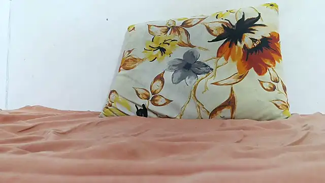pinkycat online show from May 21, 8:38 pm