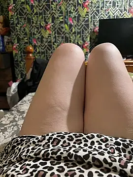 Snapshot of HairyButHot chatting on March 17, 7:28 pm HairyButHot online show from March 17, 7:28 pm