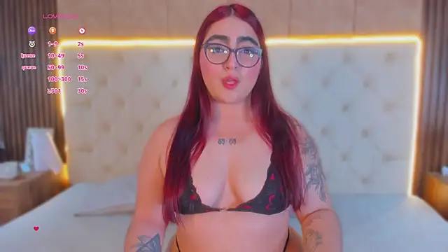 apriilfox online show from April 12, 4:06 am