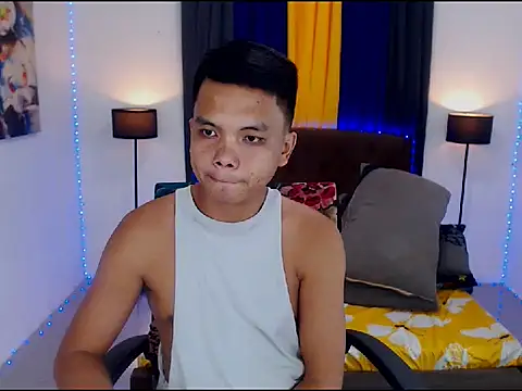 IANhARDfUcker online show from March 27, 7:58 am