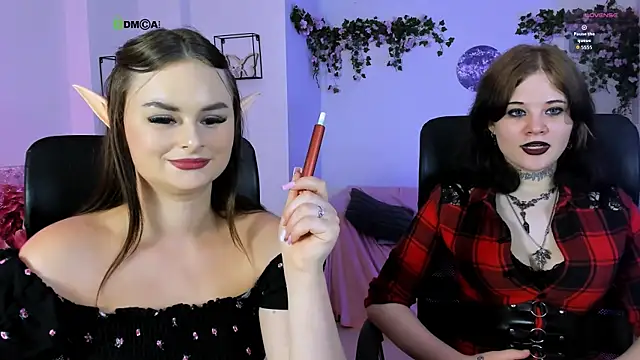 Snapshot of miss_courtney_ chatting on July 3, 8:43 am miss courtney online show from July 3, 8:43 am