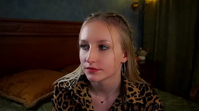 CatarinaGulla online show from March 25, 12:55 pm